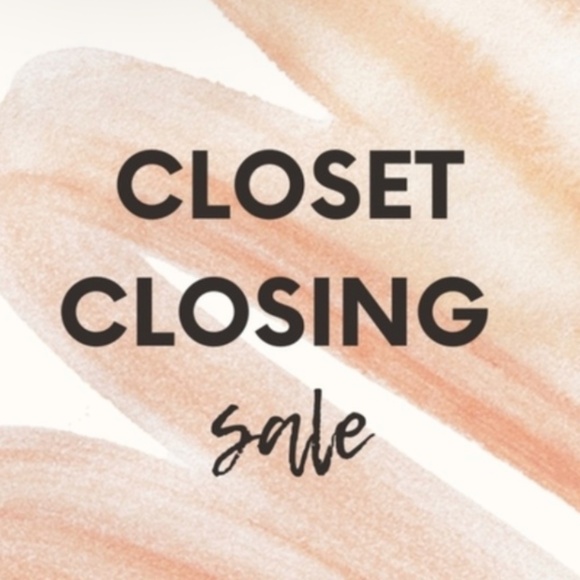 Closet Closing Sale! Accepting All Reasonable Offers Or Counter At My Lowest💕 - Picture 1 of 1